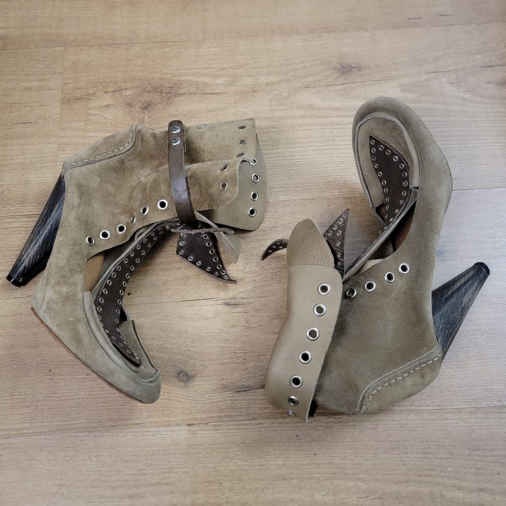 Isabel Marant Milla Bow Eyelet Ankle Boots - Picture 2 of 10